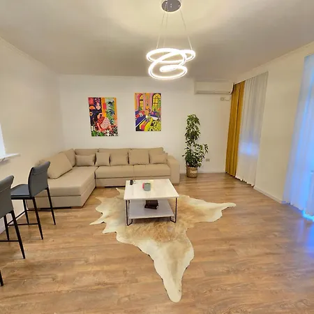L Etoile Apartment Tirana