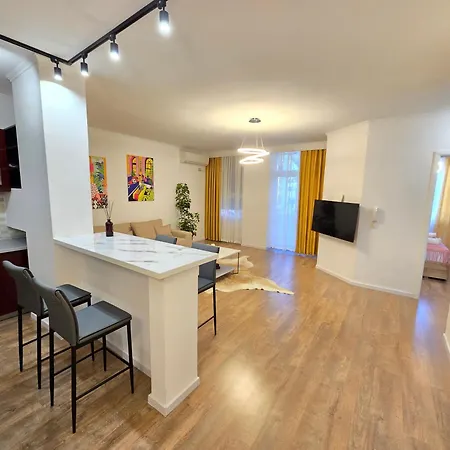 L Etoile Apartment *